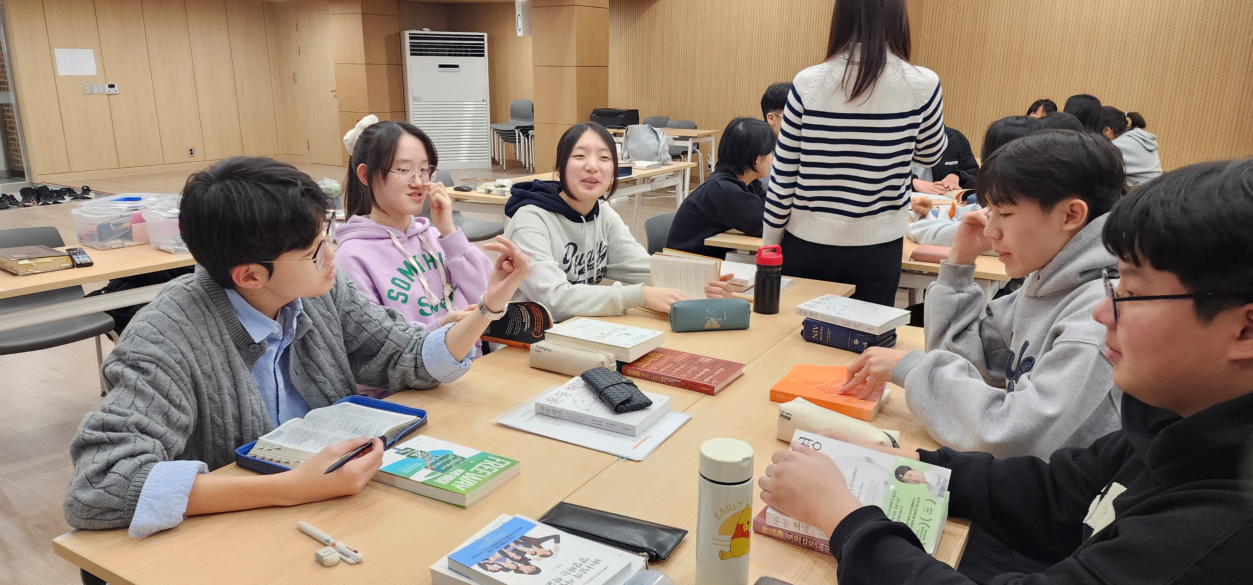 학생들의 독서토론